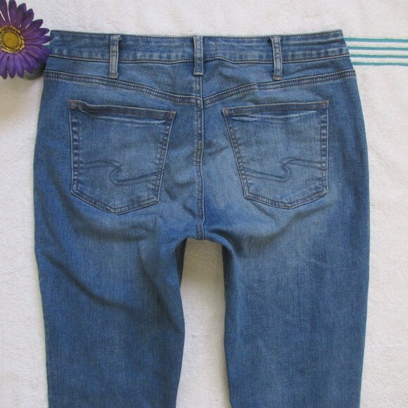 SILVER Jeans Size 32 Avery Straight Denim - Picture 3 of 8